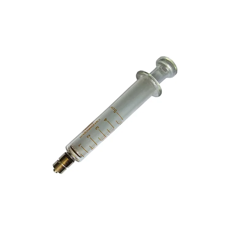 سرنگ شیشه ای ۵ml با قفل فلزی