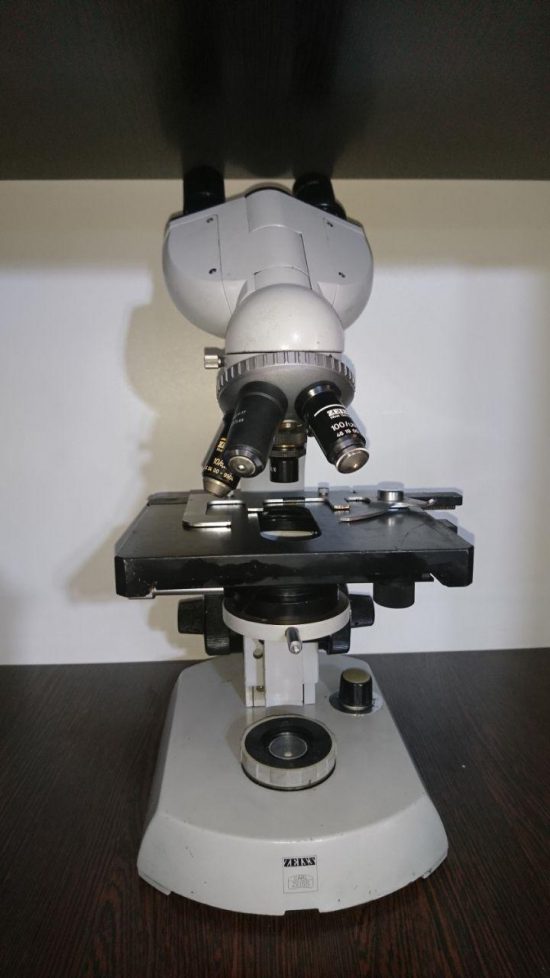 میکروسکوپ کارکرده استاندارد زایس