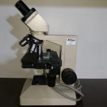 میکروسکوپ کارکرده نیکون مدل SE